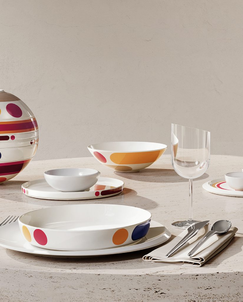 Villeroy und Boch Geschirr auf einem Tisch eingedeckt